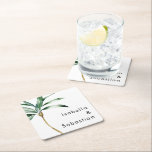 Posavasos Cuadrado De Papel Boda de destino de árbol de palmas<br><div class="desc">El diseño de la montaña de papel cuadrado para bodas de palma, con las palmeras de las acuarelas tropicales sobre un fondo blanco brillante, evoca el ambiente de ensueño de una boda de destino. este diseño irradia el romanticismo de las costas arenosas y las palmeras balancines, perfecto para las parejas...</div>