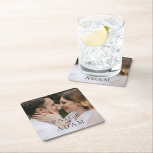 Posavasos Cuadrado De Papel Boda Editorial de Foto Moderna