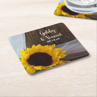 Posavasos Cuadrado De Papel Boda Rústico Yellow Sunflower and Barn Wood