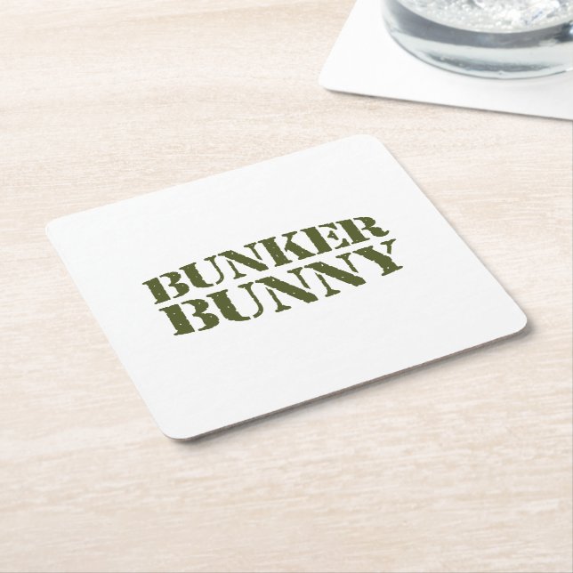 POSAVASOS CUADRADO DE PAPEL BUNKER BUNNY (En perspectiva)