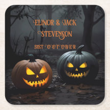 Calabazas festivas de Halloween y patrón floral