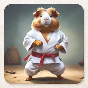 Posavasos Cuadrado De Papel **"Campeón de Karate: El Cuy Sin Miedo"**
