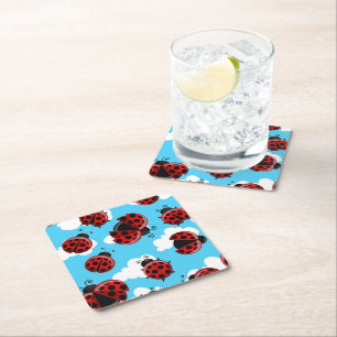 Posavasos Cuadrado De Papel Cielo Azul Nubes Blancas Escarabajo Mariquita Roja