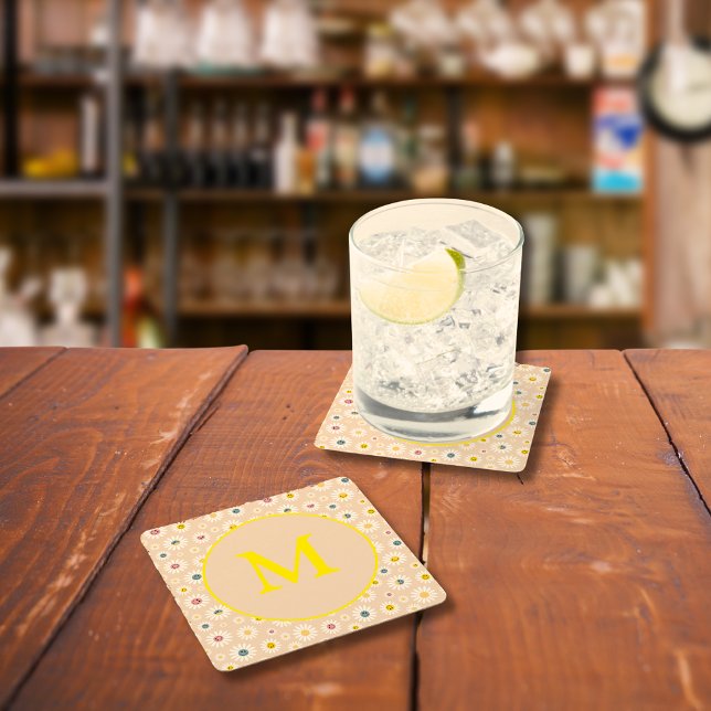 Posavasos Cuadrado De Papel Colorido Monograma Sonriente Daisy personalizado (Colourful Monogram Smiling Daisy personalised Square Paper Coaster)