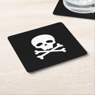 Posavasos Cuadrado De Papel Cráneo de pirata blanco sobre fondo negro