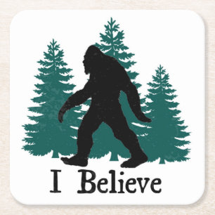 Posavasos Cuadrado De Papel Creo Bigfoot y árboles