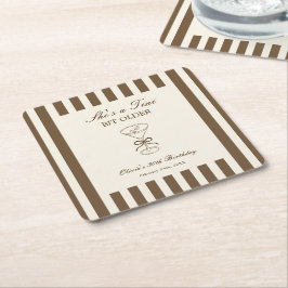 Posavasos Cuadrado De Papel Cumpleaños Ella Es Un Poco Mayor Café Martini