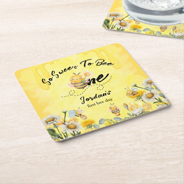 Posavasos Cuadrado De Papel Cute Sweet To Bee One Wildflower 1st birthday (En perspectiva)