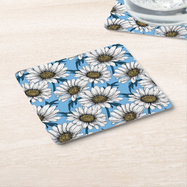 Posavasos Cuadrado De Papel Daisies, flores silvestres en azul (En perspectiva)