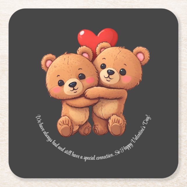 Posavasos Cuadrado De Papel Dos personalizados se abrazan. (Anverso)