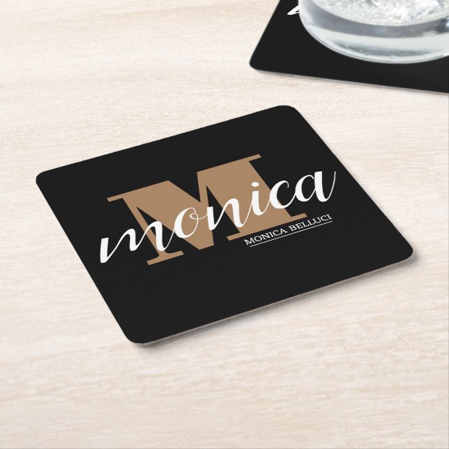 Posavasos Cuadrado De Papel Elegant Monogram Black Gold Script minimal (En perspectiva)