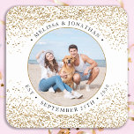Posavasos Cuadrado De Papel Elegante foto Purpurina de oro personalizado de la<br><div class="desc">Añada el toque final a su boda con estas elegantes bodas fotográficas personalizados. Perfecto para su boda después del fiesta y la recepción, y como favores matrimoniales para sus invitados. Personalizar esta montaña rusa boda de perro fotográfico con tu foto boda favorita, foto de perro de honor o tu foto...</div>