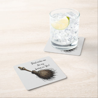 Posavasos Cuadrado De Papel Escoba Mascota de Brujas