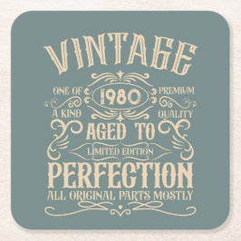 Posavasos Cuadrado De Papel Etiqueta de whisky de cumpleaños vintage personali