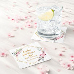 Posavasos Cuadrado De Papel Fancy Cherry Blossom 21st Birthday Coasters<br><div class="desc">Eleva tu celebración de cumpleaños con nuestra avenida Cherry Blossom 21st Birthday Coasters, adornada con delicadas flores rosadas de sakura al estilo japonés y una cautivadora corona enmarcada con oro. Estas elegantes galerías de barware exudan sofisticación, capturando la esencia de su día especial. La plantilla de personalizable incluye el nombre...</div>