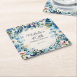 Posavasos Cuadrado De Papel Fiesta del 40 cumpleaños de la floral azul turques<br><div class="desc">Personalizable de montaña rusa de color azul polvoriento y agua blanca floral 40 cumpleaños (o cualquier cumpleaños) con tu propio texto. Personaliza con el nombre de la invitada de honor, su edad y su fecha fiesta. Comuníquese conmigo para obtener ayuda con sus personalizaciones o para solicitar productos adicionales. para hacer...</div>