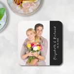 Posavasos Cuadrado De Papel Foto del partido de compromiso<br><div class="desc">Añada un toque personal a su día especial con estas galerías de papel de la fiesta de compromiso personalizado, que seguramente le encantarán a usted y a sus huéspedes. Puede añadir fácilmente sus nombres, la fecha del fiesta y una preciada foto de usted y de su prometido para hacer de...</div>