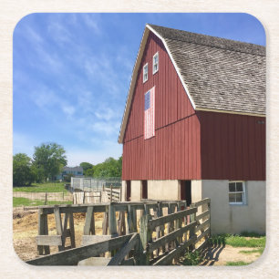Posavasos Cuadrado De Papel Granjas   Granero Rojo Con Bandera Estadounidense