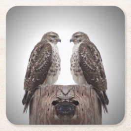Posavasos Cuadrado De Papel Halcones en un poste
