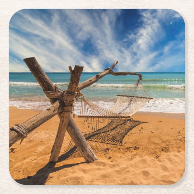 Posavasos Cuadrado De Papel Hamaca en un complejo playero tropical (Anverso)