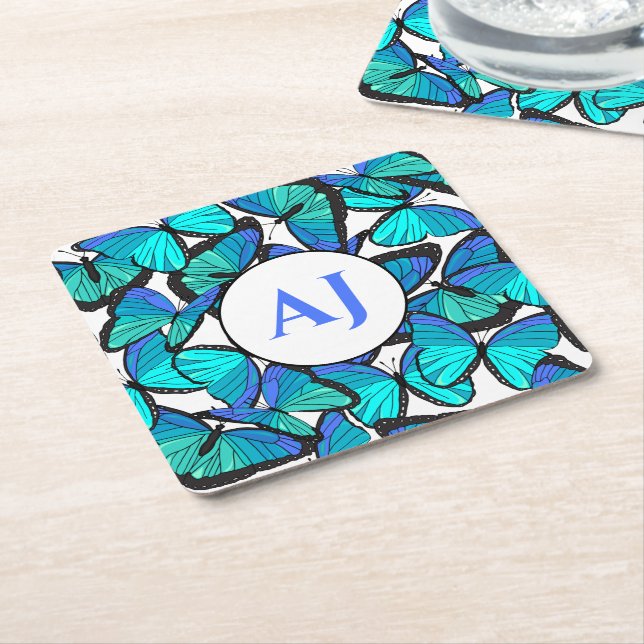 Posavasos Cuadrado De Papel Impresión de mariposa azul tropical monogramada (En perspectiva)