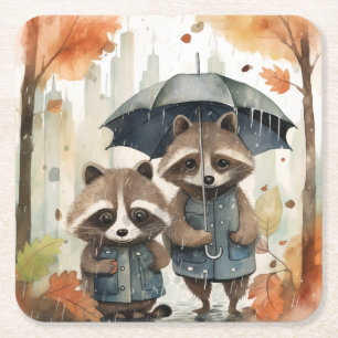 Posavasos Cuadrado De Papel Mapaches Lindos en la Lluvia