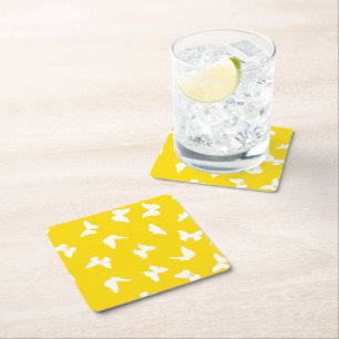 Posavasos Cuadrado De Papel Mariposa Blanca Fondo Amarillo Estético