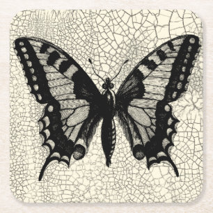 Posavasos Cuadrado De Papel Mariposa blanco y negro en fondo agrietado
