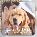 Posavasos Cuadrado De Papel Mis Seres Humanos Se Están Casando Con La Foto De<br><div class="desc">Añada el toque final a la boda de su perro, salve las fechas con esta foto del personalizado, y pegatinas personalizados de "Mis seres humanos se están casando... Salven la fecha". Personalizar con tu foto, nombres y fecha favoritos. Este perro boda mascota salva la fecha en que los pegatinas son...</div>