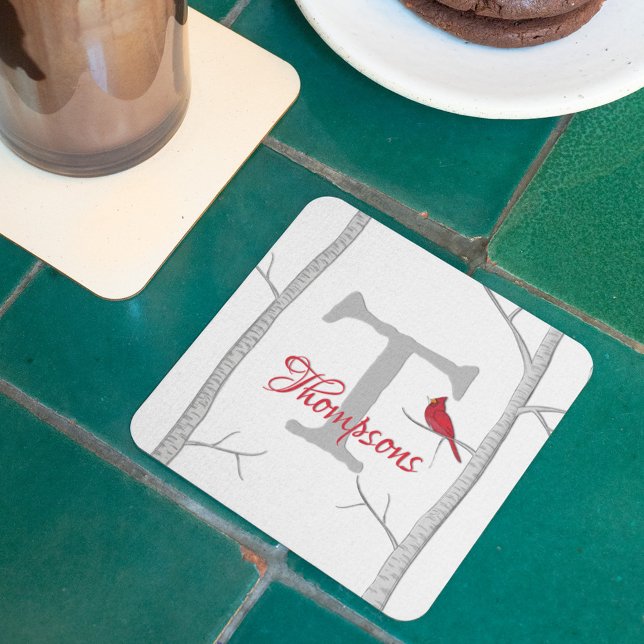 Posavasos Cuadrado De Papel Monograma del árbol de invierno del cardenal rojo  (Holiday monogram red cardinal party paper coast.)