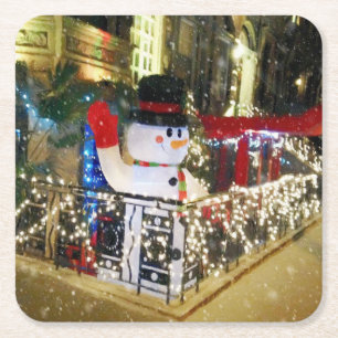 Posavasos Cuadrado De Papel Navidades iluminan la noche NYC Snowman