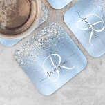 Posavasos Cuadrado De Papel Nombre del monograma del Purpurina plateado Metali<br><div class="desc">Personaliza fácilmente este diseño de montaña rusa de papel de moda de moda con un purpurina brillante de bonito plateado sobre un fondo metálico cepillado azul.</div>