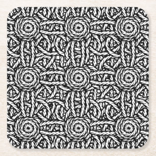 Posavasos Cuadrado De Papel Nudos y cuerdas en blanco y negro estilo macrame