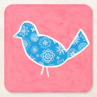 Pájaro decorativo con patrones en fondo rosado