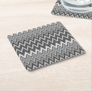 Posavasos Cuadrado De Papel Patrón de zigzag geométrico en blanco y negro