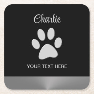 Posavasos Cuadrado De Papel Paw de perro plateado sobre fondo negro