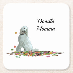 Posavasos Cuadrado De Papel Perro De Labradoodle En Hojas De Papel