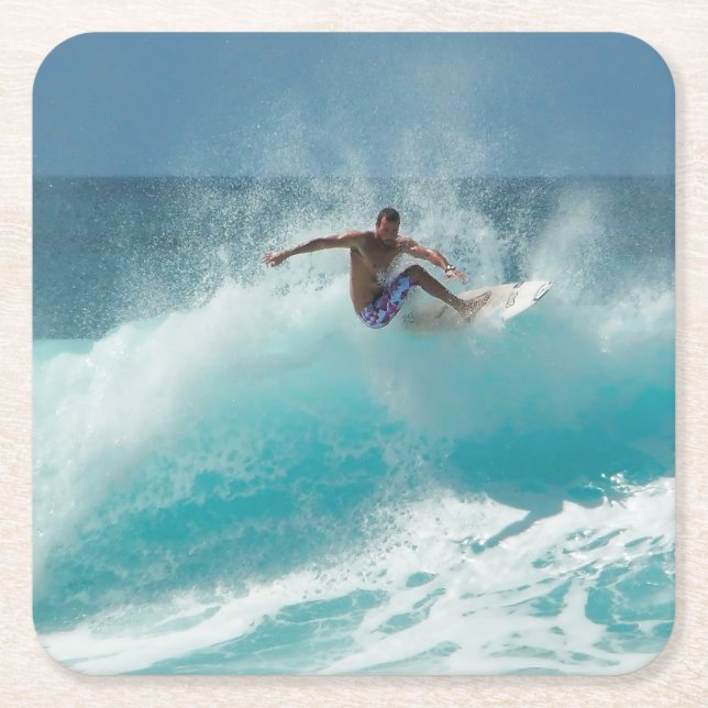 Posavasos Cuadrado De Papel Persona que practica surf en un práctico de costa (Anverso)