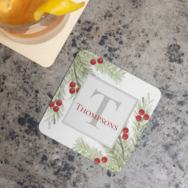 Posavasos Cuadrado De Papel Pino de invierno pintado y bayas (Red and green monogram custom coaster.)