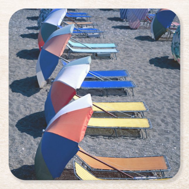 Posavasos Cuadrado De Papel Sillas vacantes en la playa (Anverso)