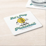 Posavasos Cuadrado De Papel Texto personalizado de mascota Personalizado retro<br><div class="desc">Añada estas divertidas tartas de papel a su próximo fiesta de pickleball. El diseño presenta una graciosa mascota personalizado retro de pickleball con una gorra y las palabras "Juguemos a la pelota" con un divertido tipo de letra retro. Personalice con el texto de su personalizado o elimine. Ideal para una...</div>