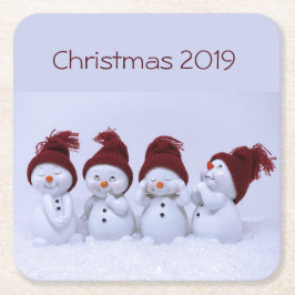 Posavasos Cuadrado De Papel Un cuarteto de muñecos de nieve
