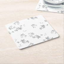 una foto en blanco y negro de burbujas sobre un fo