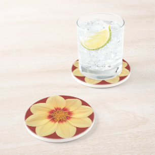 Posavasos Dalia Amarilla sobre Floral Rojo Ladrillo