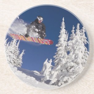 Posavasos De Arenisca Acción de snowboarding en Whitefish Mountain Resor