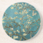 Posavasos De Arenisca Almond Blossom Coaster<br><div class="desc">Florecimiento de almendras por Vincent van Gogh Coaster La flor de almendras fue pintada en 1890 en honor a un evento especial en la vida de Vincent. El 31 de enero, el hermano de Vincent, Theo, y su esposa Johanna, tuvieron un hijo, y lo llamaron Vincent Willem. Vincent pintó esta...</div>