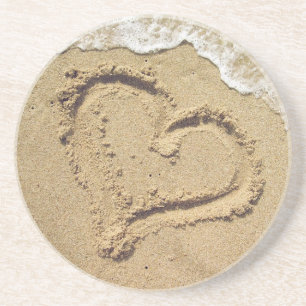 Posavasos De Arenisca Corazón en los prácticos de costa de la arena