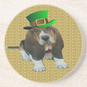 Posavasos De Arenisca Hound de la montaña rusa feliz Día de San Patricio