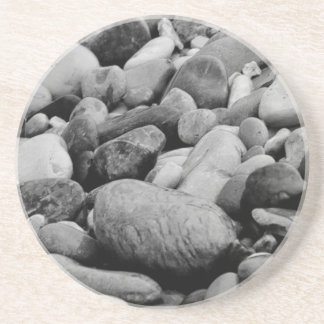 Posavasos De Arenisca Piedras de playa de Lakeshore en blanco y negro