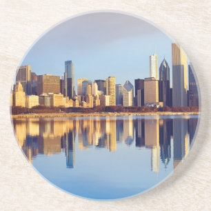 Posavasos De Arenisca Vista del horizonte de Chicago con la reflexión